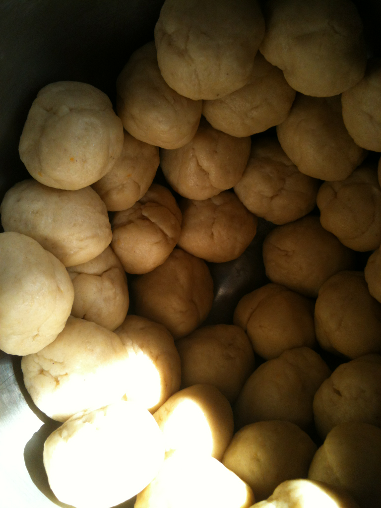 Yeast dough balls